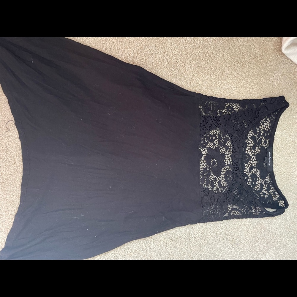 Long sided black tank top